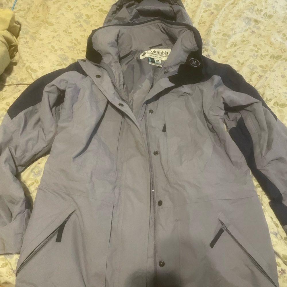 Columbia Gray Raincoat Durable Outdoor Wear